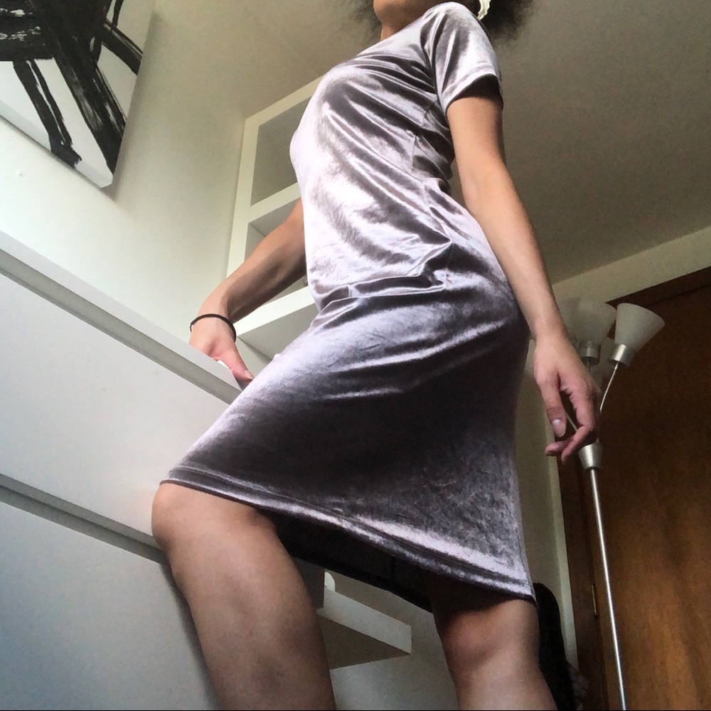 ZARA Velvet Midi Dress - Picture 3 of 4